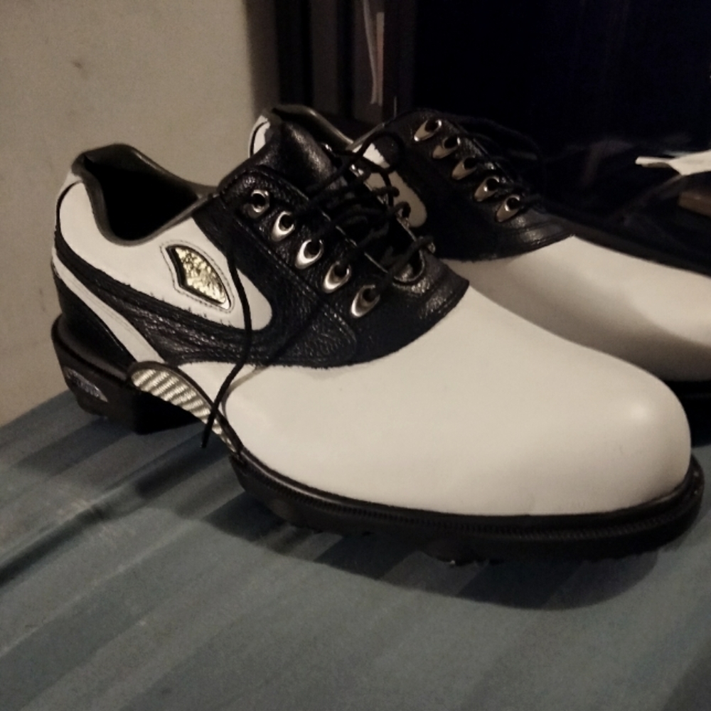 Dryjoy footjoy golf shoes size 7w